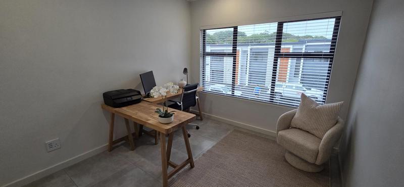 2 Bedroom Property for Sale in Westbrook KwaZulu-Natal