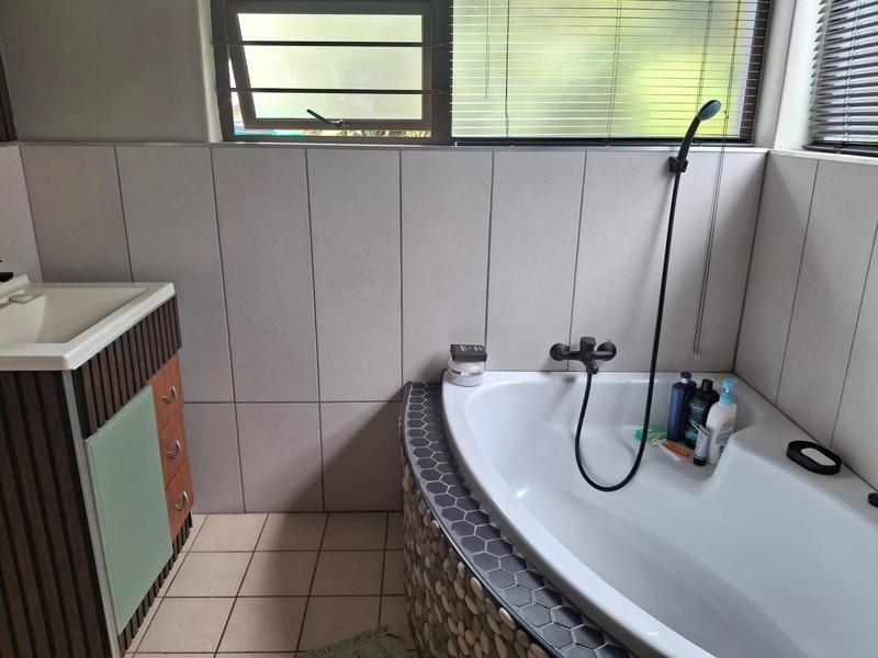 2 Bedroom Property for Sale in Saiccor Village KwaZulu-Natal
