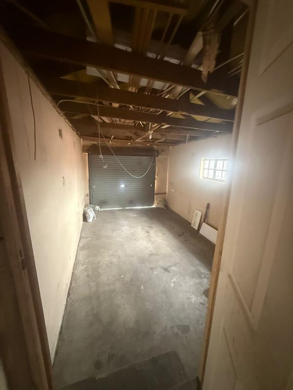 4 Bedroom Property for Sale in Umlazi KwaZulu-Natal