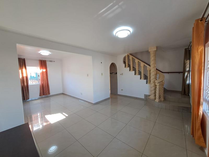 To Let 2 Bedroom Property for Rent in Crossmoor KwaZulu-Natal