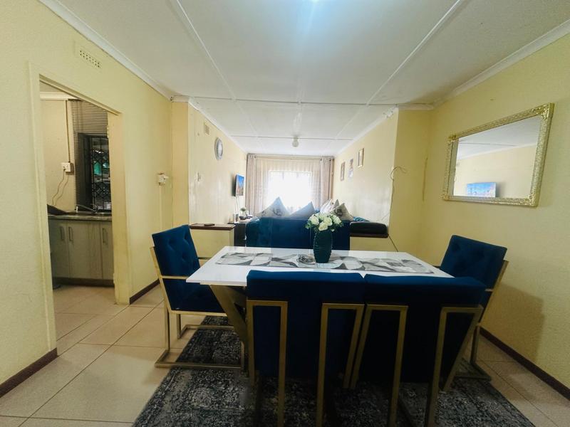 To Let 2 Bedroom Property for Rent in Montclair KwaZulu-Natal