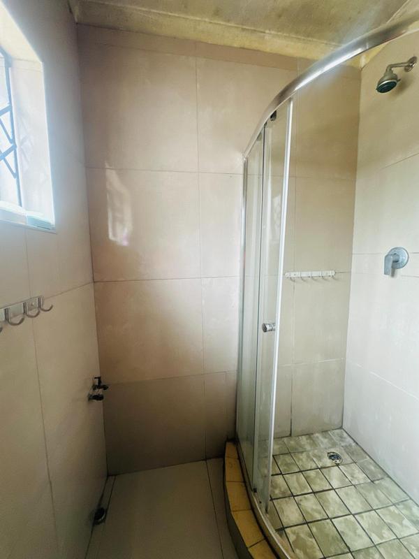 To Let 2 Bedroom Property for Rent in Montclair KwaZulu-Natal