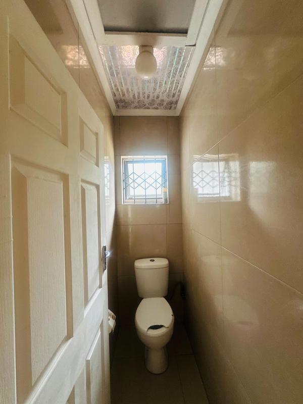 To Let 2 Bedroom Property for Rent in Montclair KwaZulu-Natal