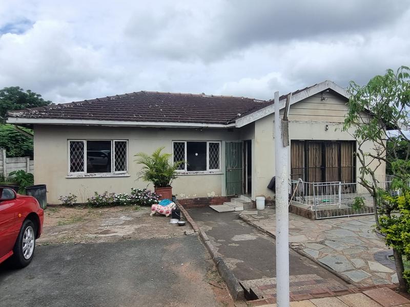 5 Bedroom Property for Sale in Sea View KwaZulu-Natal