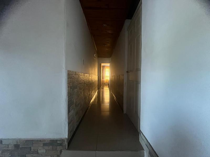 5 Bedroom Property for Sale in Shallcross KwaZulu-Natal