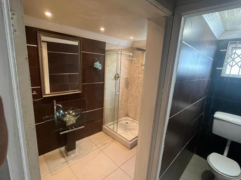 5 Bedroom Property for Sale in Shallcross KwaZulu-Natal