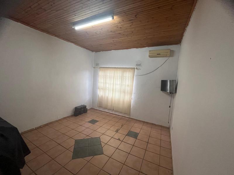 5 Bedroom Property for Sale in Shallcross KwaZulu-Natal