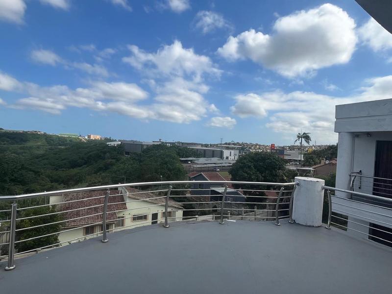 5 Bedroom Property for Sale in Shallcross KwaZulu-Natal