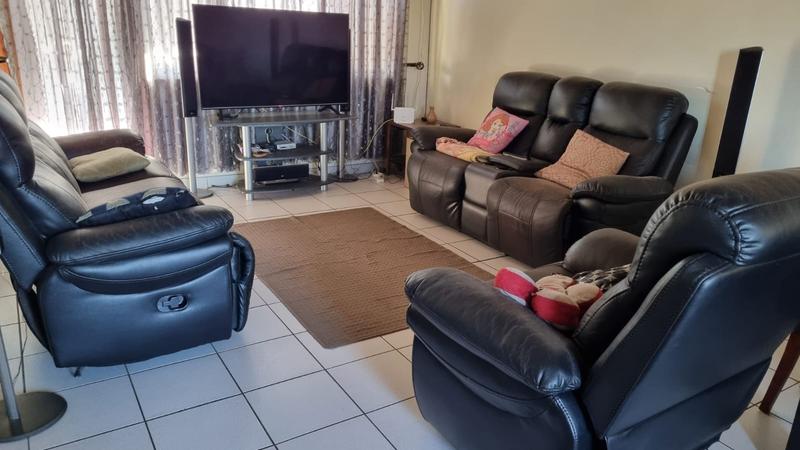 2 Bedroom Property for Sale in Malvern KwaZulu-Natal