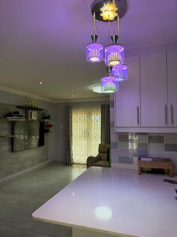 To Let 3 Bedroom Property for Rent in Sherwood KwaZulu-Natal