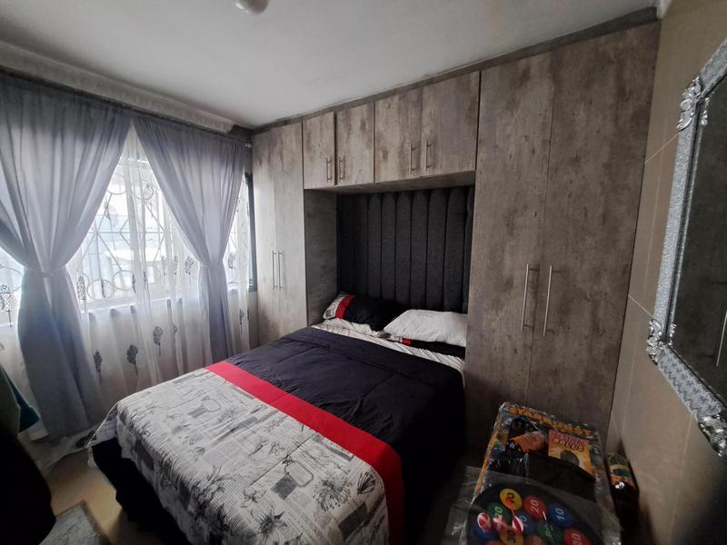 2 Bedroom Property for Sale in Caneside KwaZulu-Natal