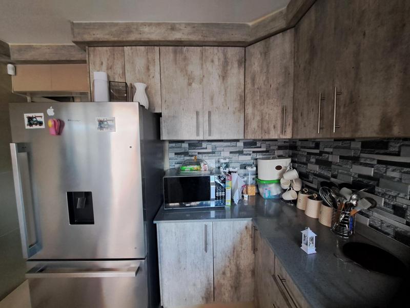 2 Bedroom Property for Sale in Caneside KwaZulu-Natal