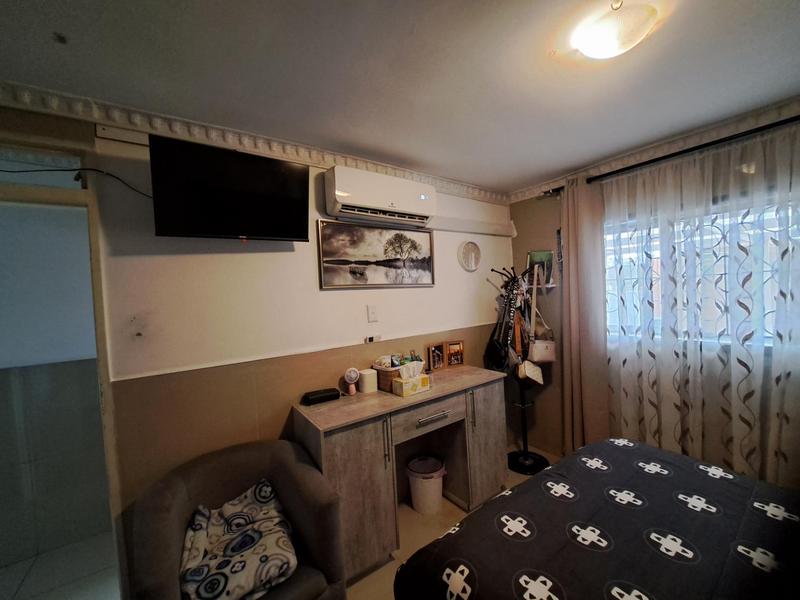 2 Bedroom Property for Sale in Caneside KwaZulu-Natal