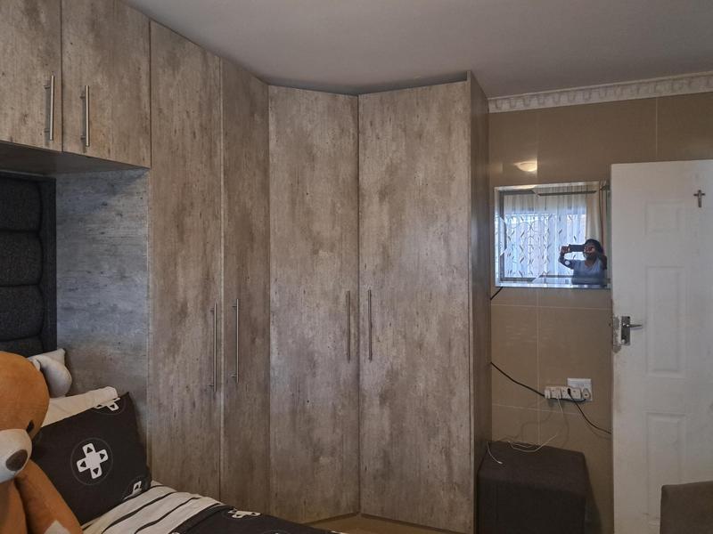 2 Bedroom Property for Sale in Caneside KwaZulu-Natal