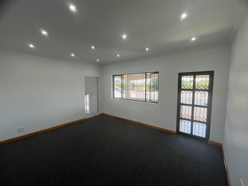 To Let 3 Bedroom Property for Rent in Malvern KwaZulu-Natal