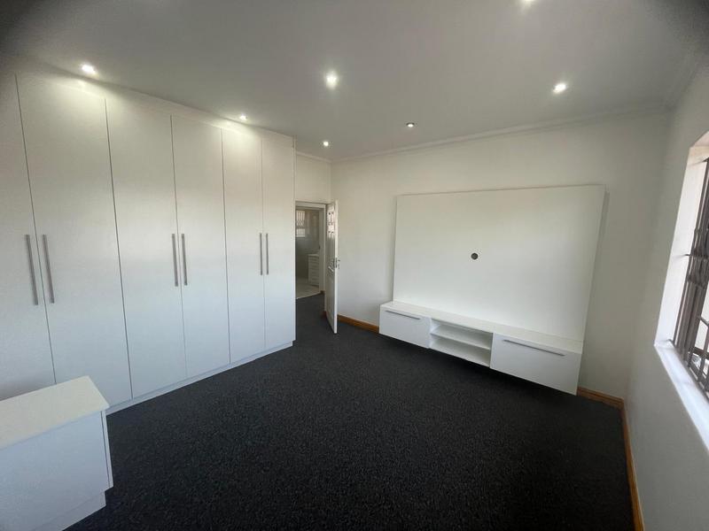 To Let 3 Bedroom Property for Rent in Malvern KwaZulu-Natal