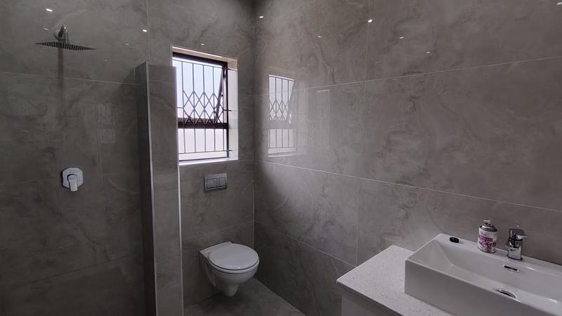 To Let 3 Bedroom Property for Rent in Malvern KwaZulu-Natal