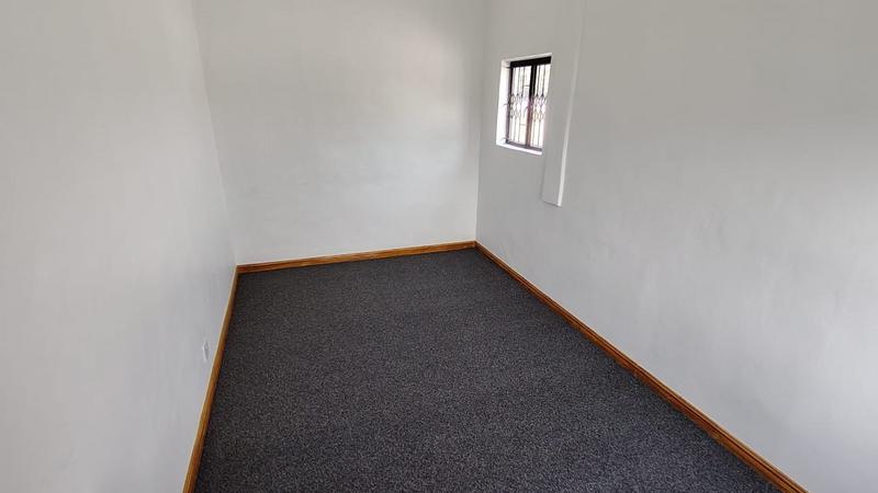 To Let 3 Bedroom Property for Rent in Malvern KwaZulu-Natal