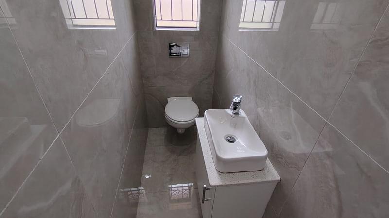 To Let 3 Bedroom Property for Rent in Malvern KwaZulu-Natal