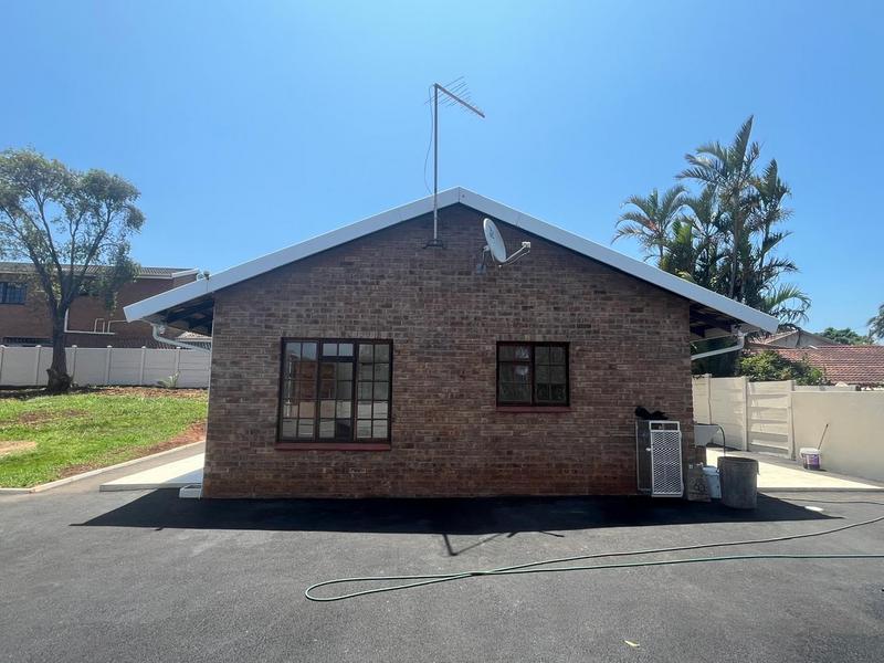 To Let 2 Bedroom Property for Rent in Malvern KwaZulu-Natal