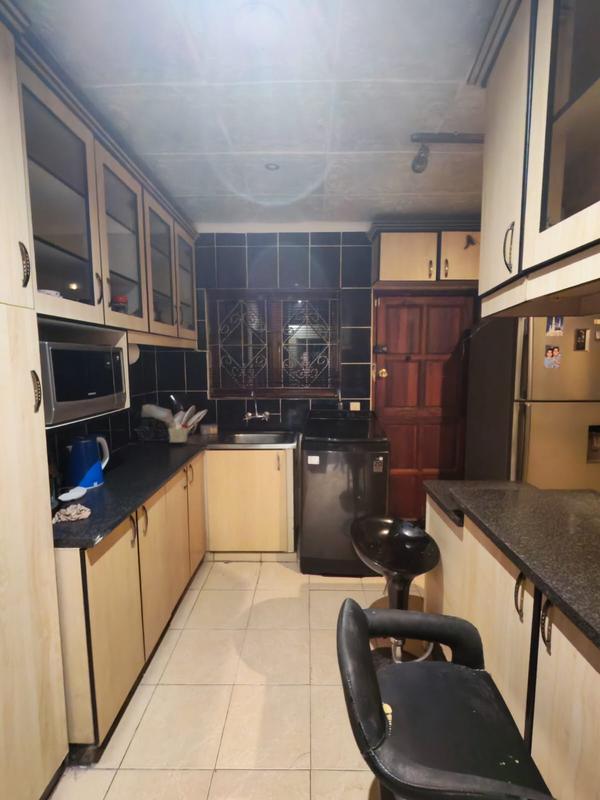 5 Bedroom Property for Sale in Brookdale KwaZulu-Natal