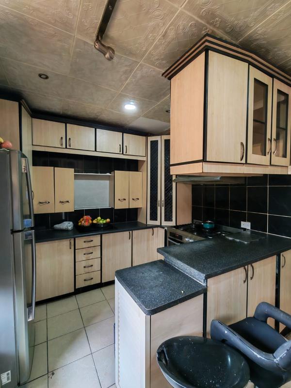 5 Bedroom Property for Sale in Brookdale KwaZulu-Natal