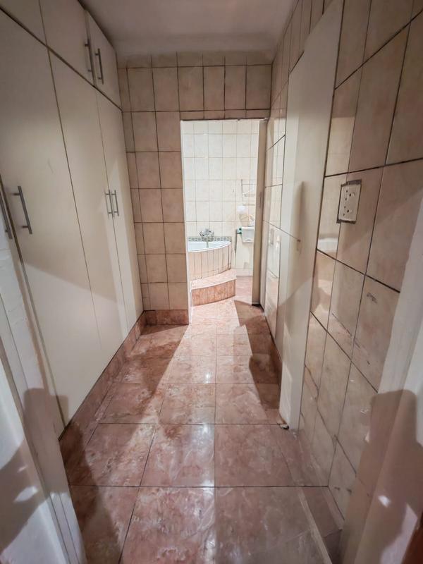 5 Bedroom Property for Sale in Brookdale KwaZulu-Natal