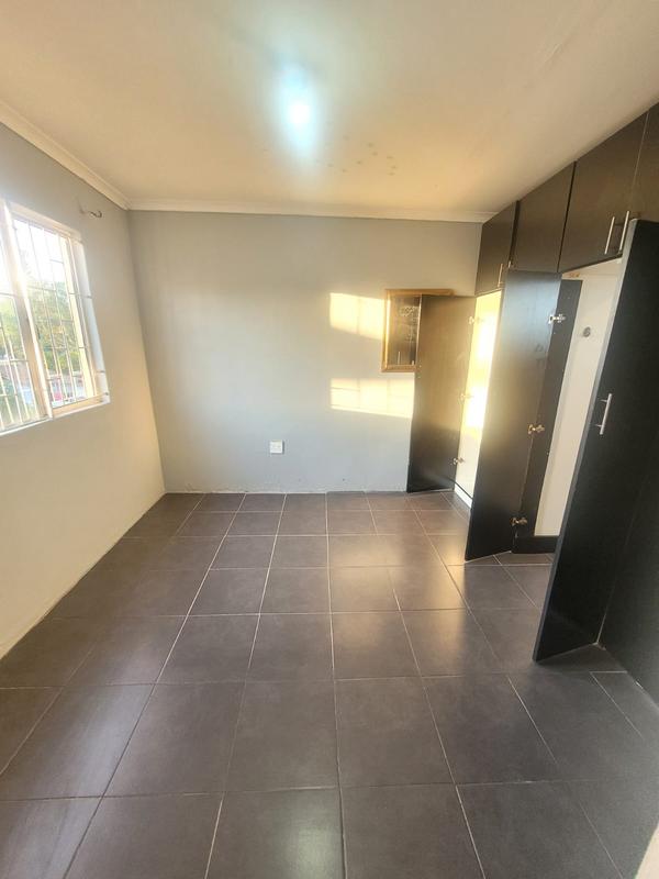 5 Bedroom Property for Sale in Brookdale KwaZulu-Natal
