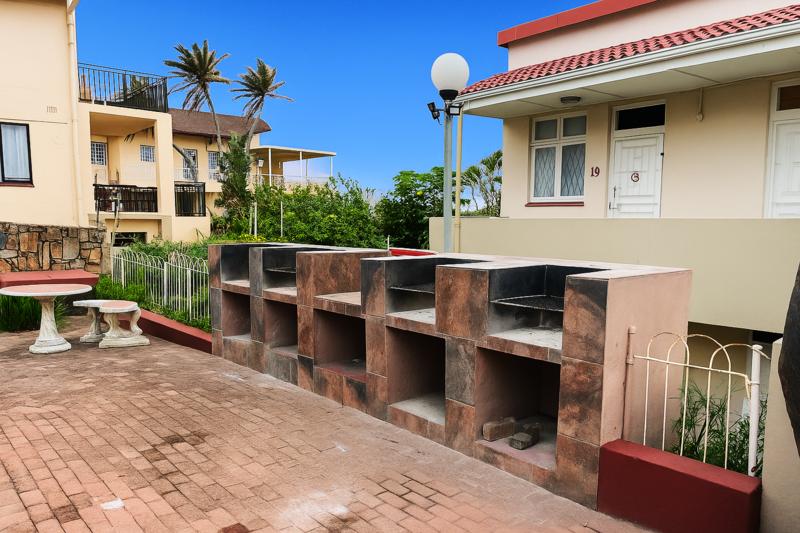 To Let 2 Bedroom Property for Rent in Margate KwaZulu-Natal