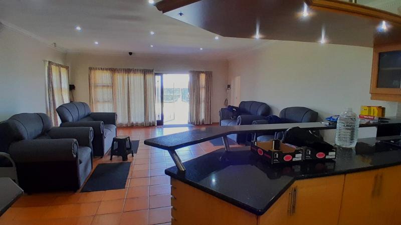 6 Bedroom Property for Sale in Shelly Beach KwaZulu-Natal
