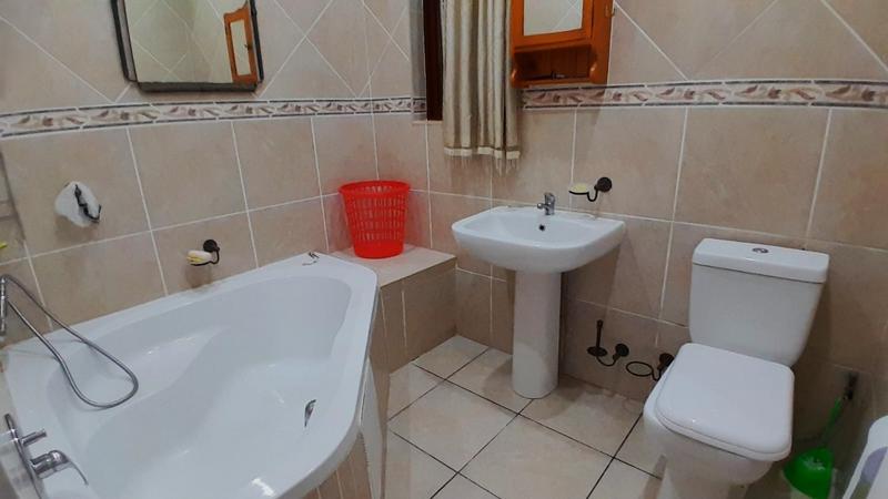 6 Bedroom Property for Sale in Shelly Beach KwaZulu-Natal