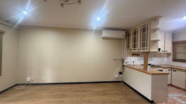 To Let 2 Bedroom Property for Rent in Escombe KwaZulu-Natal