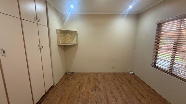 To Let 2 Bedroom Property for Rent in Escombe KwaZulu-Natal