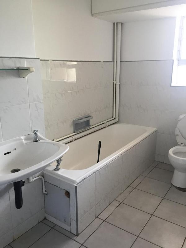1 Bedroom Property for Sale in Esplanade KwaZulu-Natal