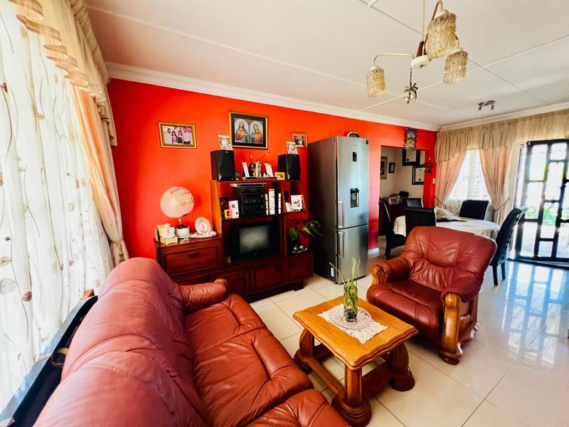 4 Bedroom Property for Sale in Avoca KwaZulu-Natal