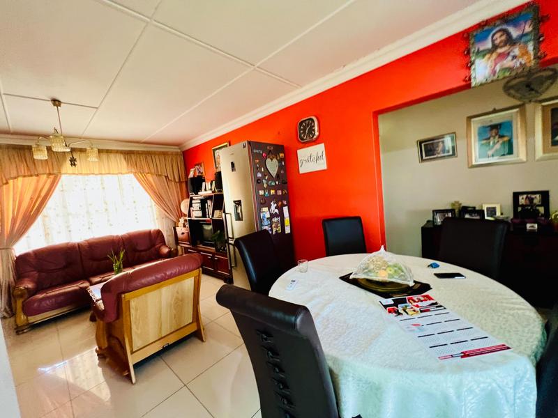 4 Bedroom Property for Sale in Avoca KwaZulu-Natal