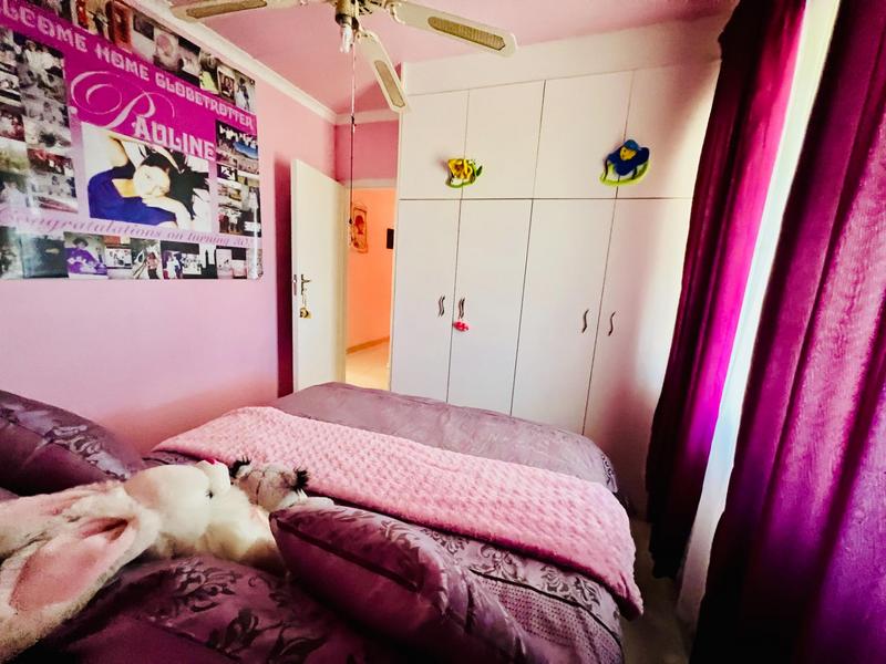 4 Bedroom Property for Sale in Avoca KwaZulu-Natal