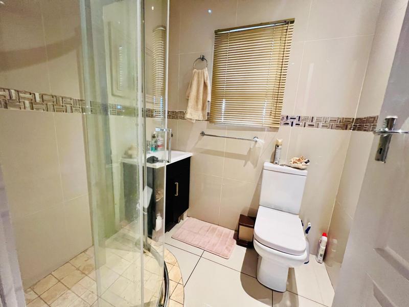 4 Bedroom Property for Sale in Avoca KwaZulu-Natal