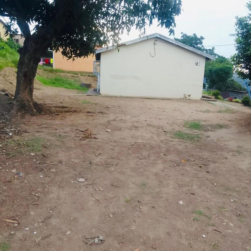 2 Bedroom Property for Sale in Umlazi KwaZulu-Natal