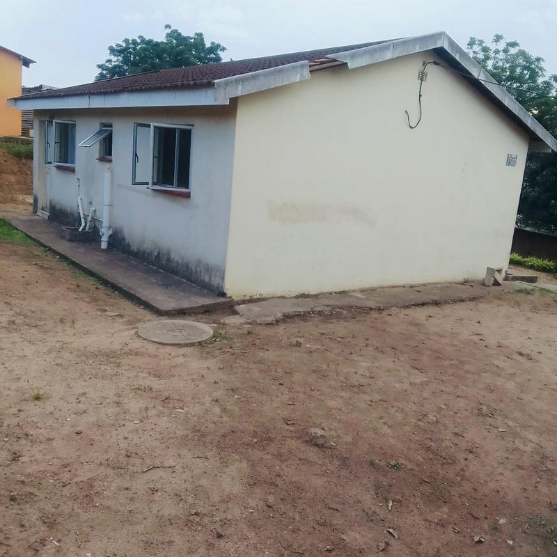 2 Bedroom Property for Sale in Umlazi KwaZulu-Natal