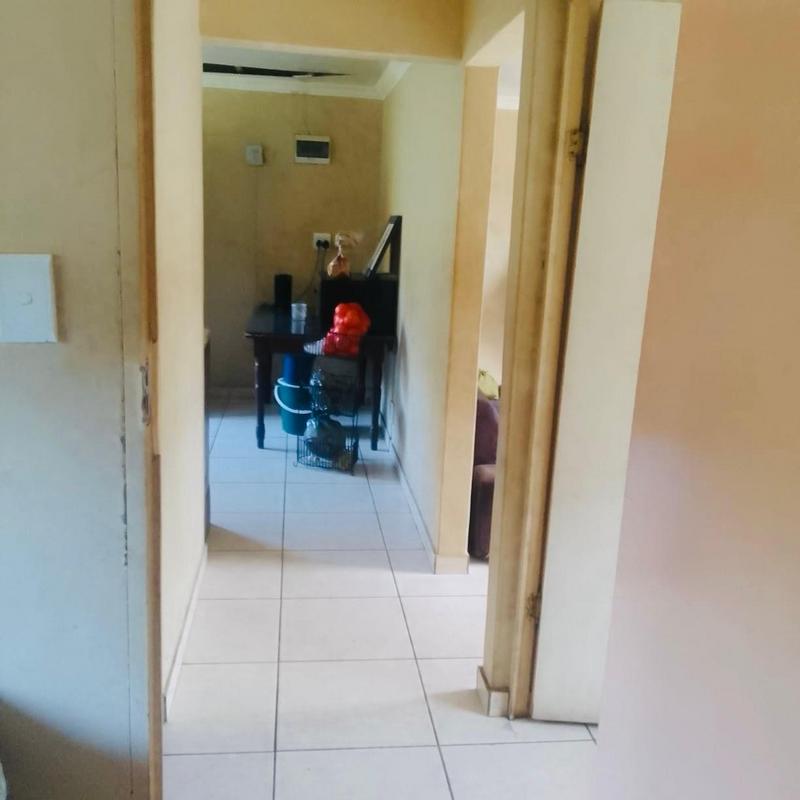 2 Bedroom Property for Sale in Umlazi KwaZulu-Natal