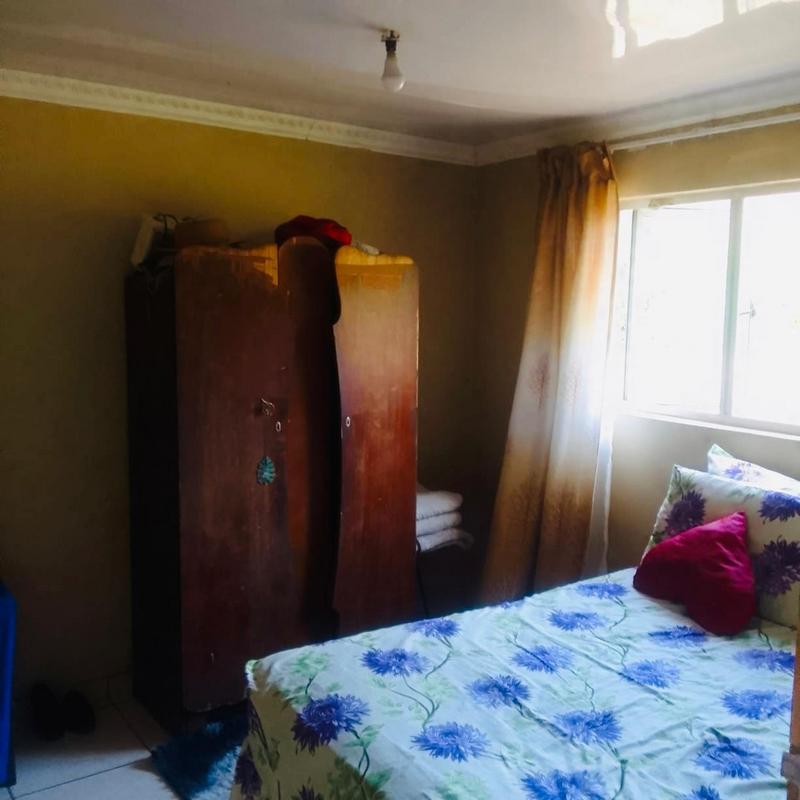 2 Bedroom Property for Sale in Umlazi KwaZulu-Natal