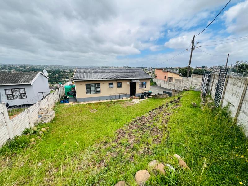 3 Bedroom Property for Sale in Umlazi KwaZulu-Natal