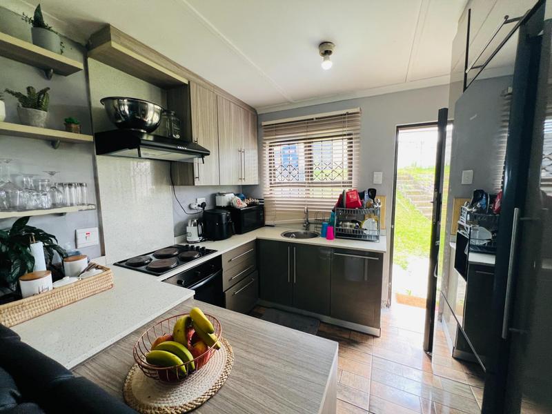 3 Bedroom Property for Sale in Umlazi KwaZulu-Natal