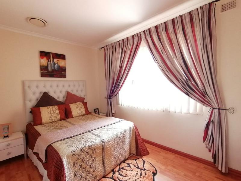 3 Bedroom Property for Sale in Reservoir Hills KwaZulu-Natal