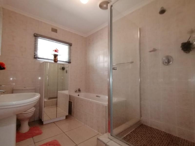 3 Bedroom Property for Sale in Reservoir Hills KwaZulu-Natal