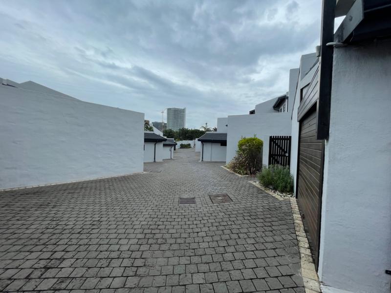 2 Bedroom Property for Sale in Umhlanga KwaZulu-Natal