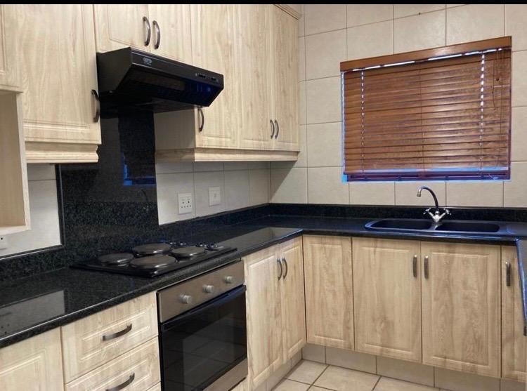 2 Bedroom Property for Sale in Umhlanga KwaZulu-Natal