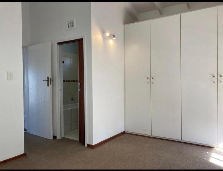 2 Bedroom Property for Sale in Umhlanga KwaZulu-Natal