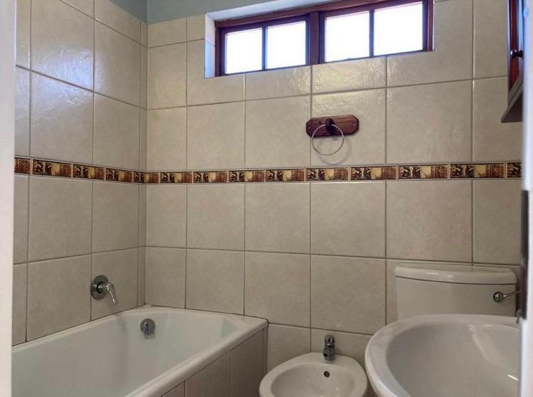 2 Bedroom Property for Sale in Umhlanga KwaZulu-Natal